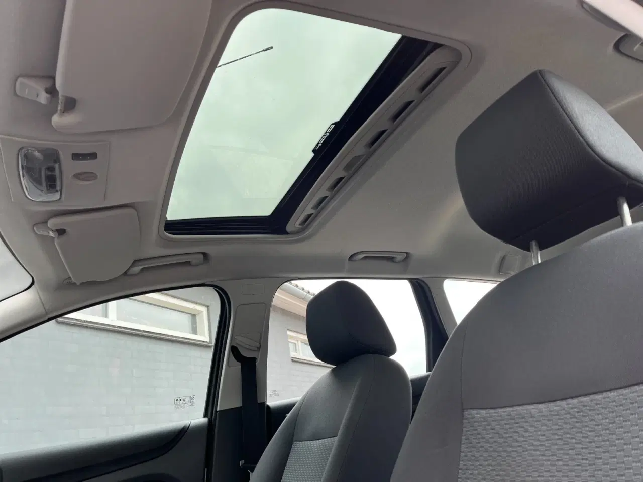 Billede 10 - Ford Focus 1,6 Trend stc.