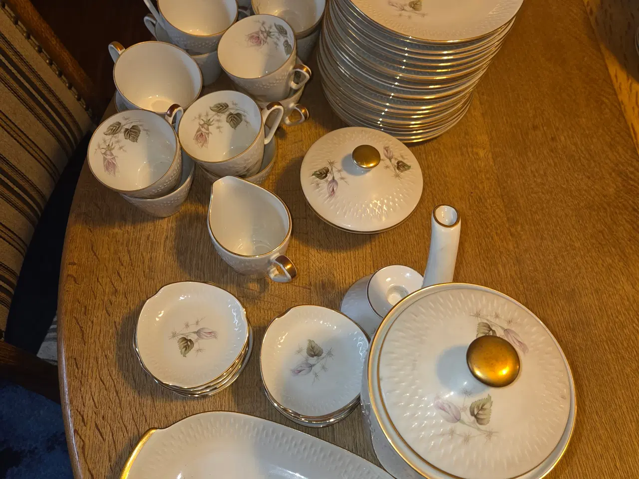 Billede 5 - Kaffe og spisestel edel