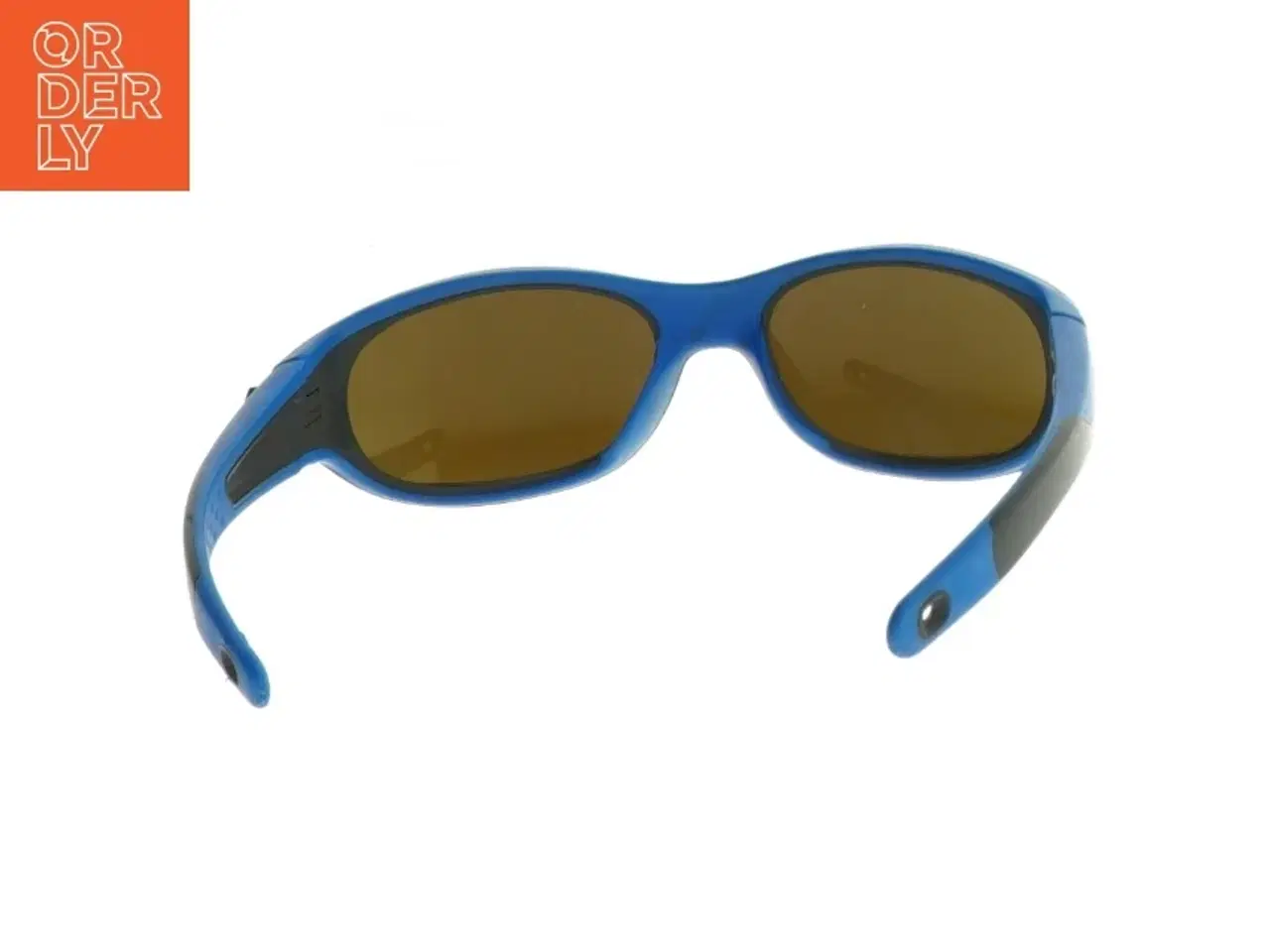 Billede 3 - Blå solbriller med etui fra Quechua (str. 13 cm)