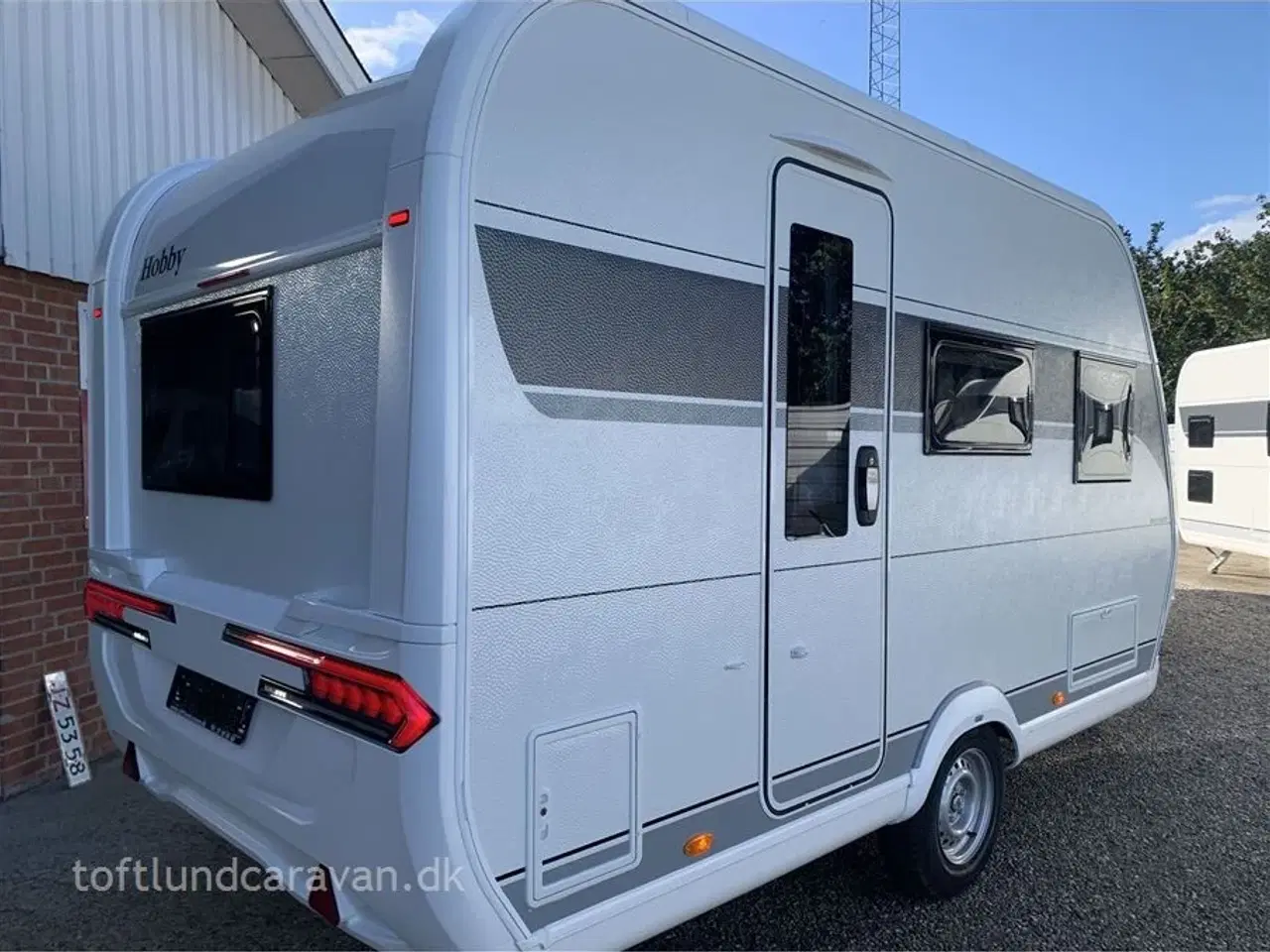 Billede 6 - 2024 - Hobby On Tour 390 SF   LAV VÆGT, STOR LASTE-EVNE, SUPER SMART NY 2024 på lager til omgående levering!