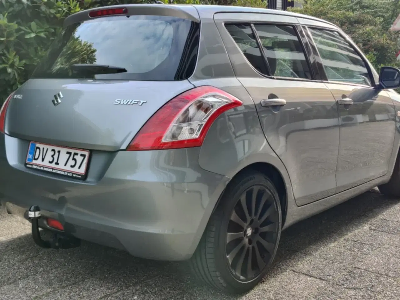 Billede 6 - Suzuki Swift 1,2 dualjet 16V Club 90 HK 5d