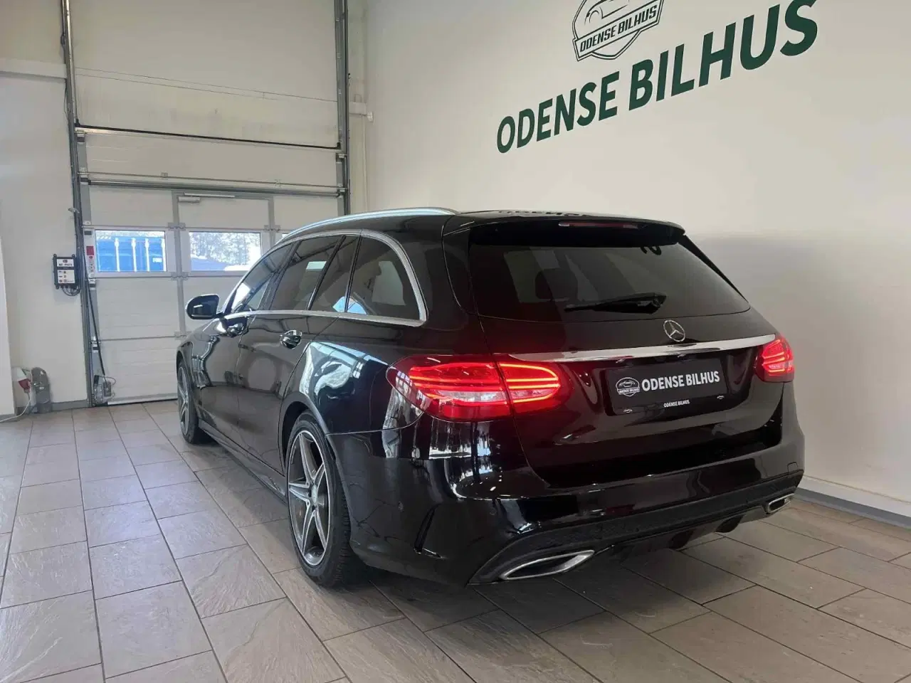 Billede 3 - Mercedes C220 d 2,2 AMG Line stc. aut.