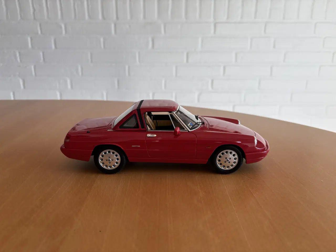 Billede 10 - Alfa Romeo Spider 1:18
