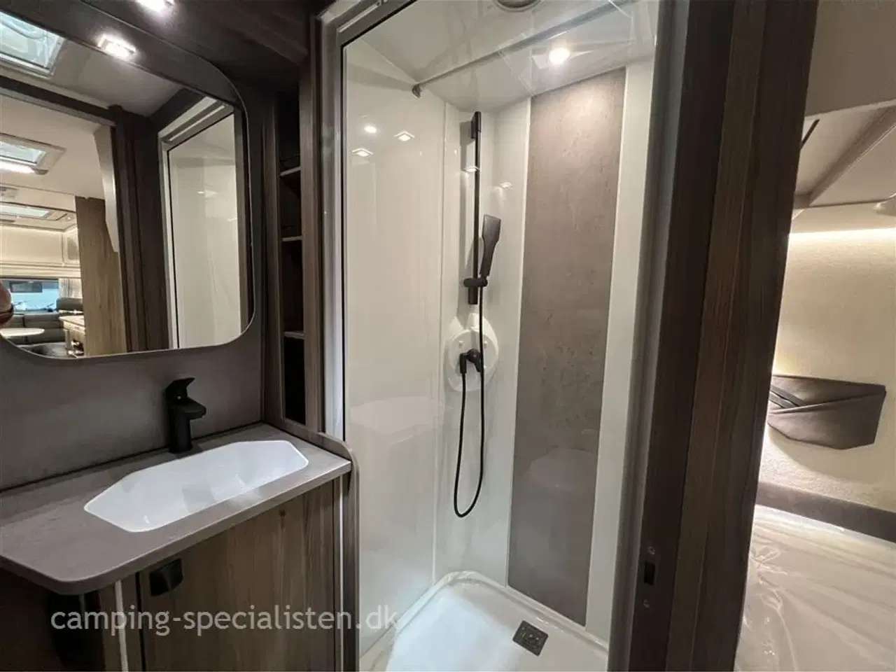 Billede 19 - 2026 - Kabe Imperial 630 E-TDL KS   Kabe Imperial 630 E-TDL KS 2026 - kan snart ses nu hos Camping-Specialisten.dk
