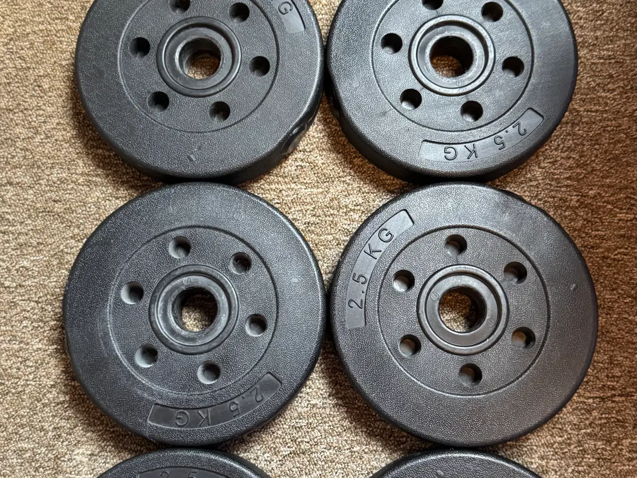 Billede 5 - Håndvægtesæt med tilhørede reoler