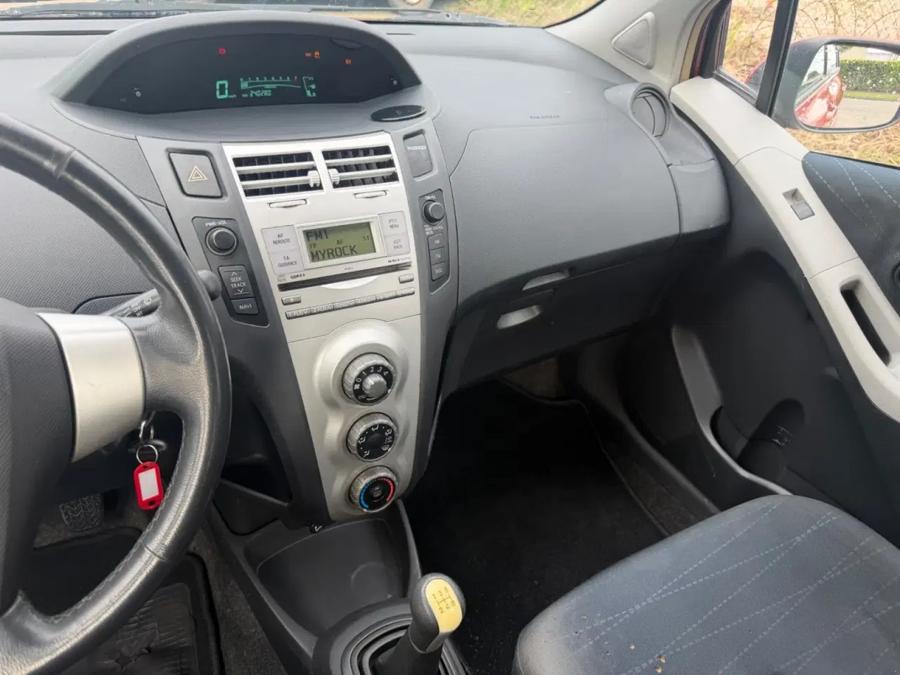 Billede 11 - Toyota Yaris 1,3 Luna