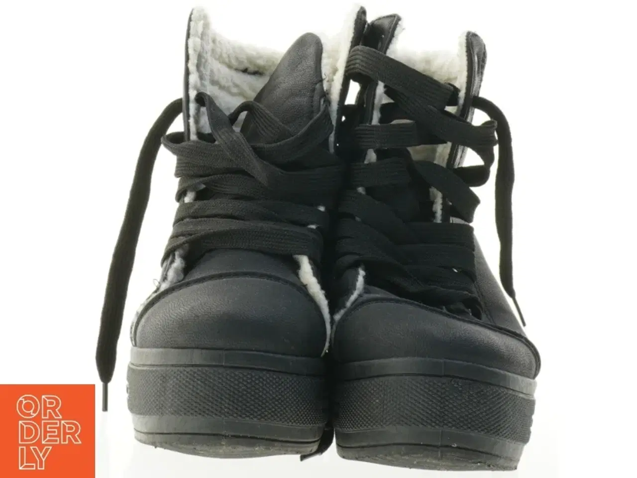 Billede 2 - Sorte forede sneakers (str. 37)