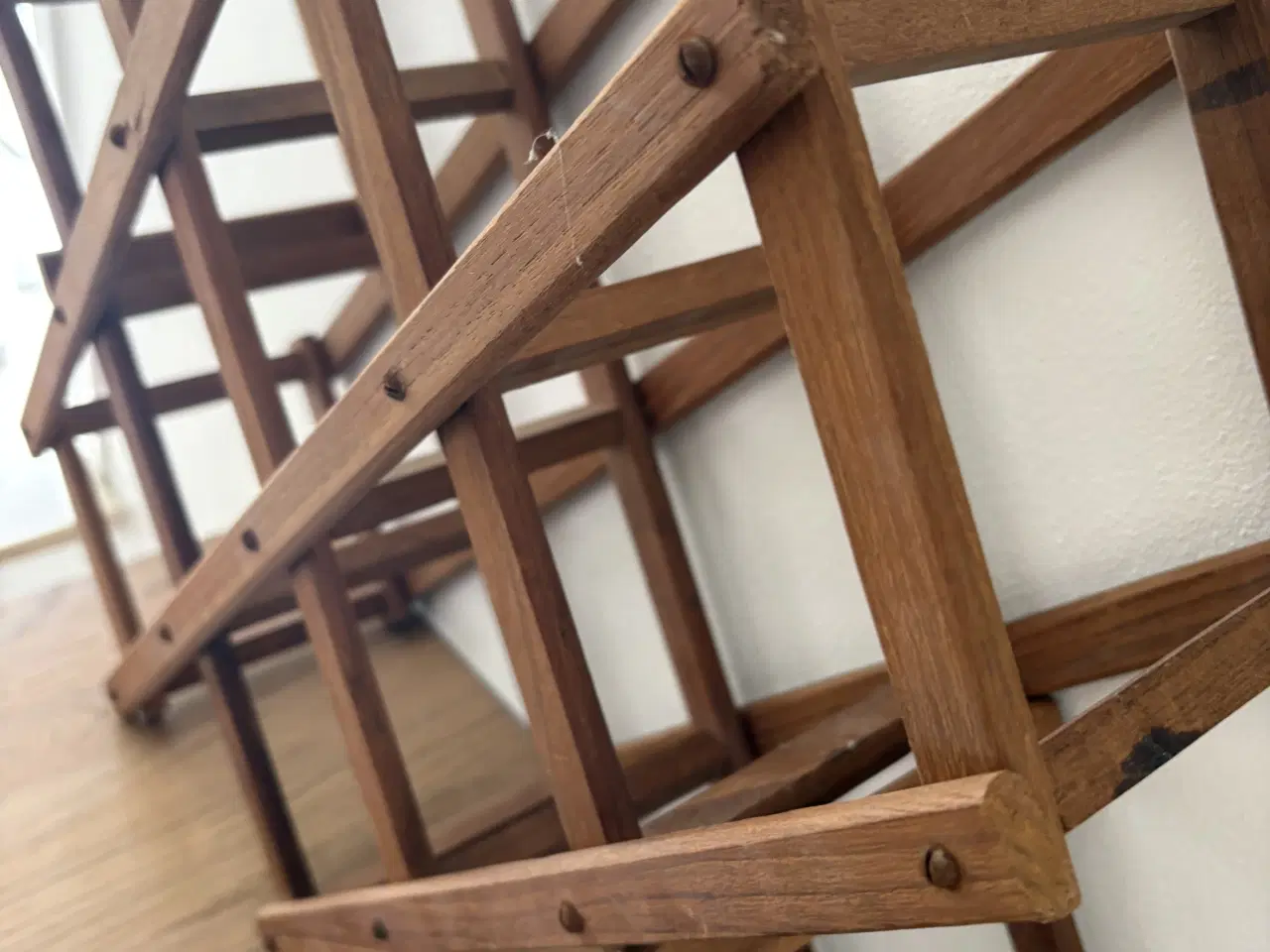 Billede 2 - Vintage Vinreol i Massiv Teak – Mid-Century Modern