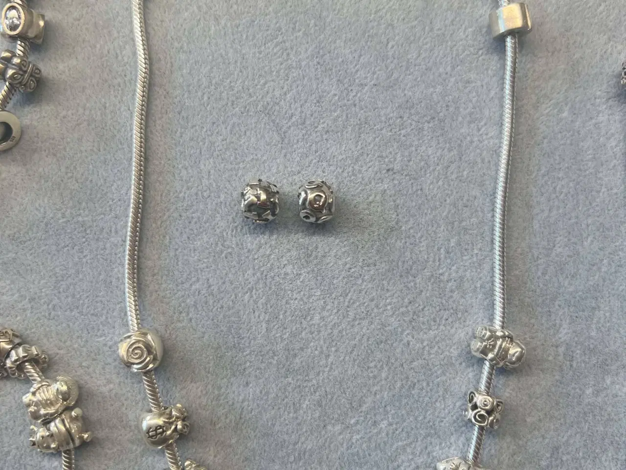 Billede 3 - Pandora Halskæde, Armbånd og Charms