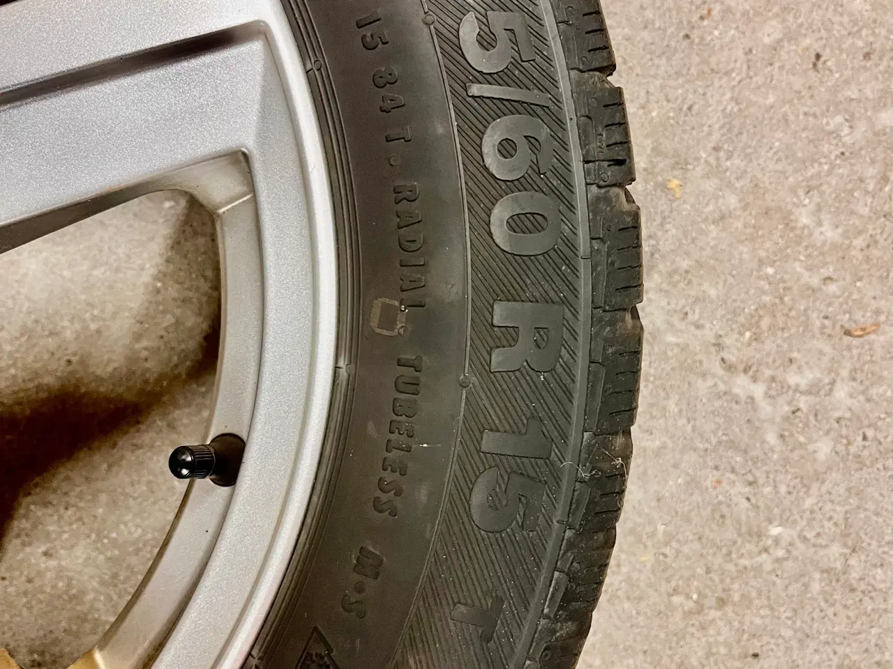 Billede 3 - Vinterdæk på alufælge VW Polo