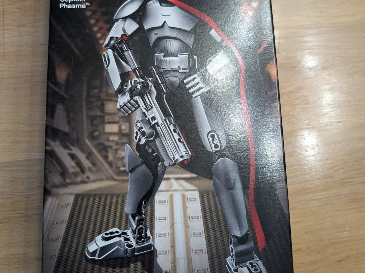 Billede 1 - LEGO Star Wars Captain Phasma 75118