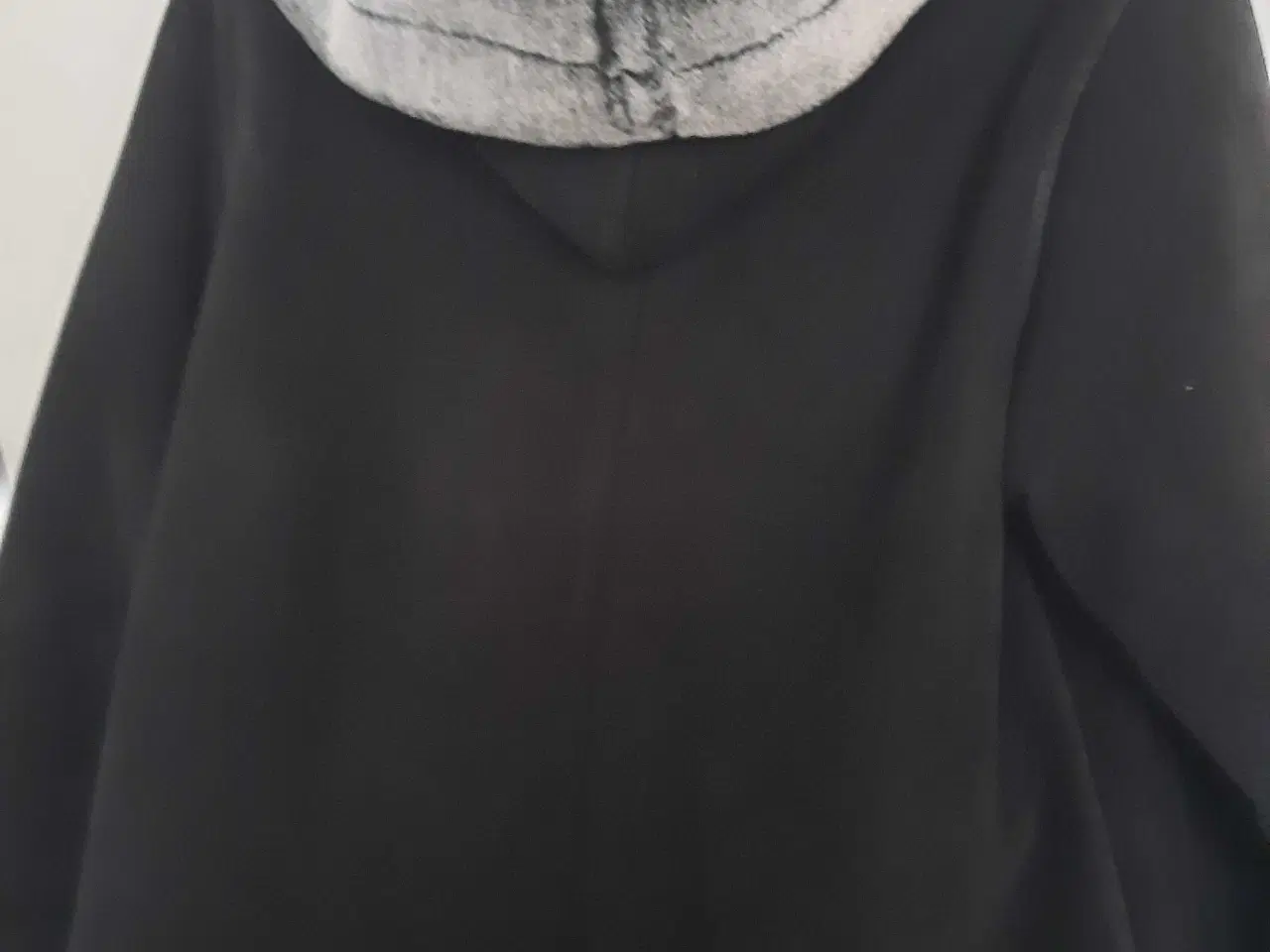 Billede 2 - Hjem og stil: Varm ,lækker 3/4 jakke