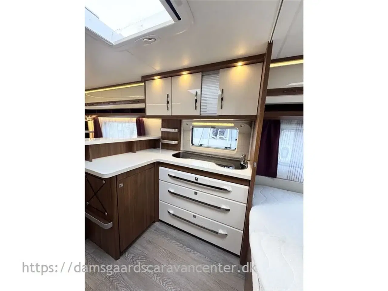 Billede 10 - 2016 - Hobby Excellent 560 CFe   Dobbeltseng-Gulvtemp.-Mover-Telt