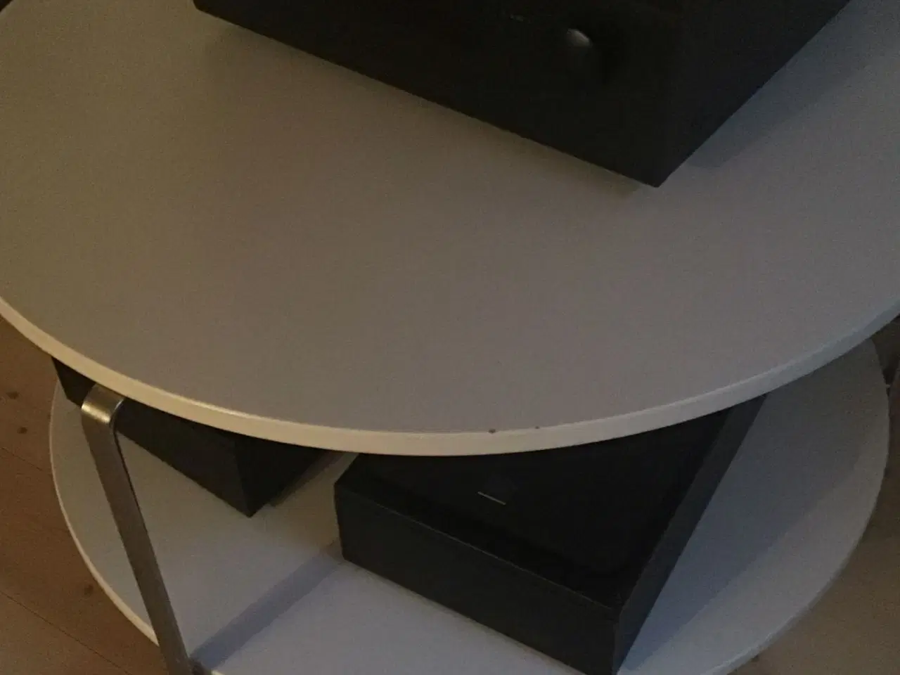 Billede 2 - IKEA Hvidt sofabord