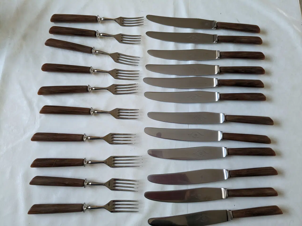 Billede 2 - Bestik sæt Råvad knive og gafler 