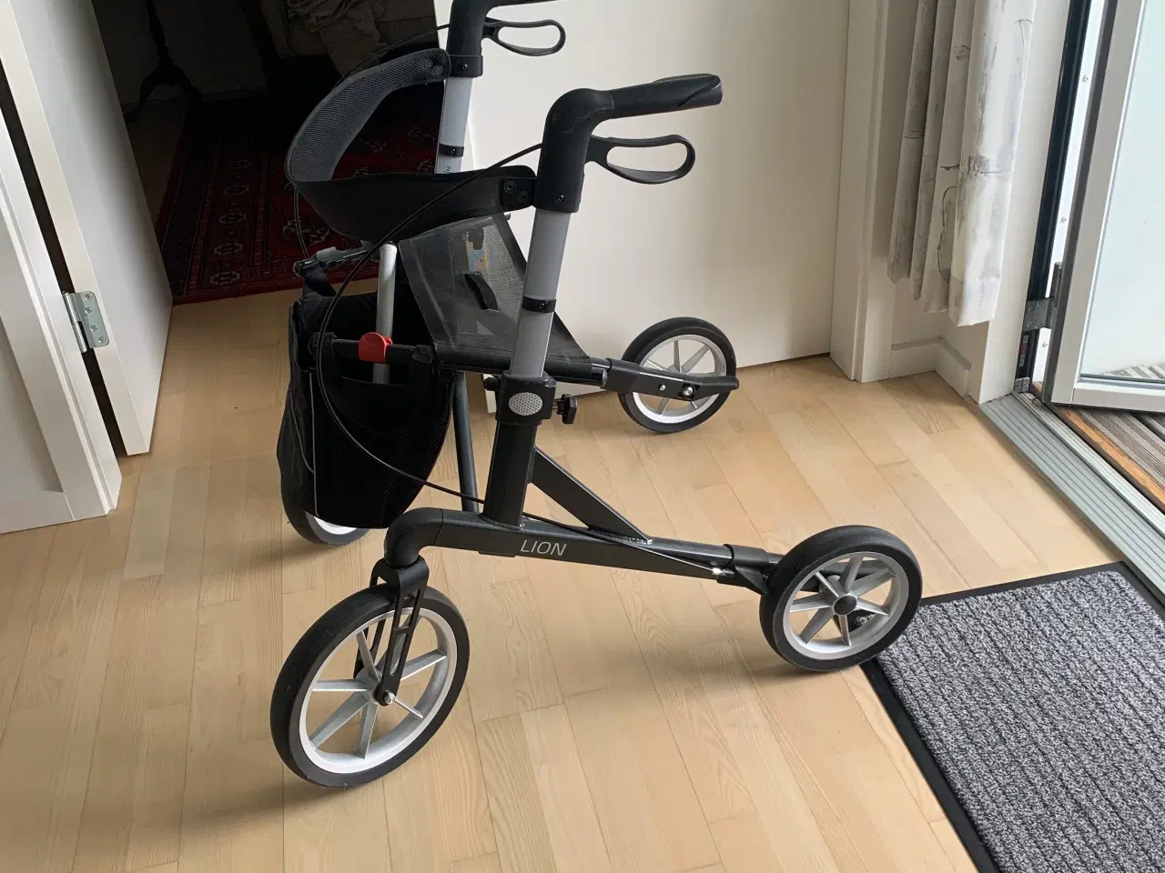 Billede 2 - Rollator 