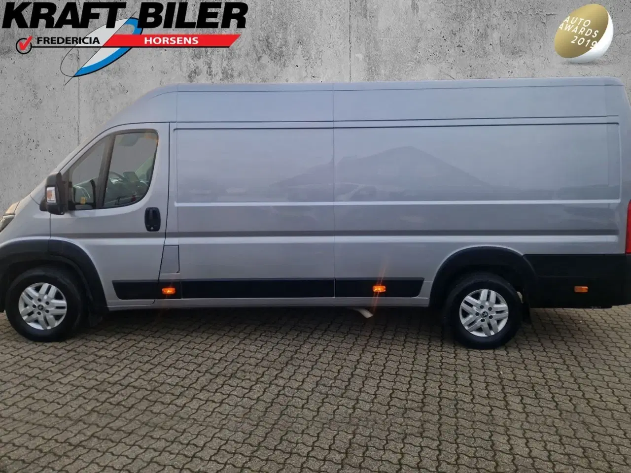 Billede 2 - Peugeot Boxer 335 2,2 BlueHDi 165 L4H2 Ultimate