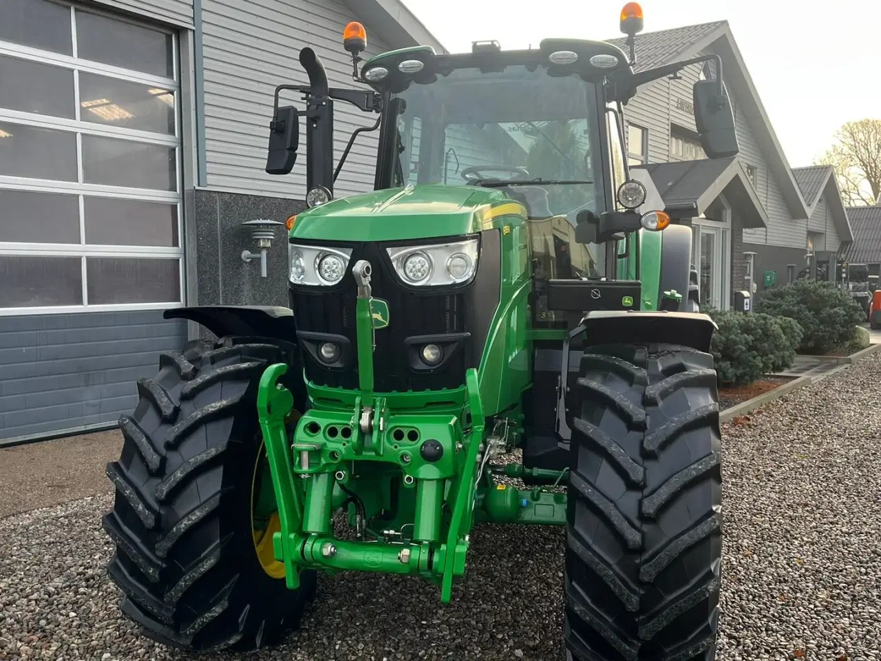 Billede 13 - John Deere 6155M KUN 980 timer, med frontlift og evt. GPS