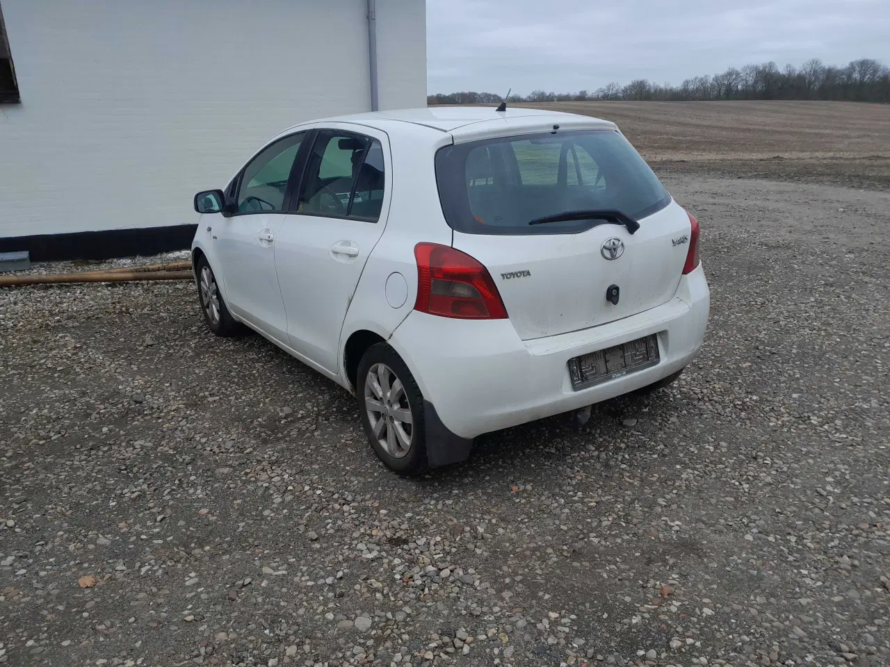 Billede 2 - Toyota Yaris til reservedele