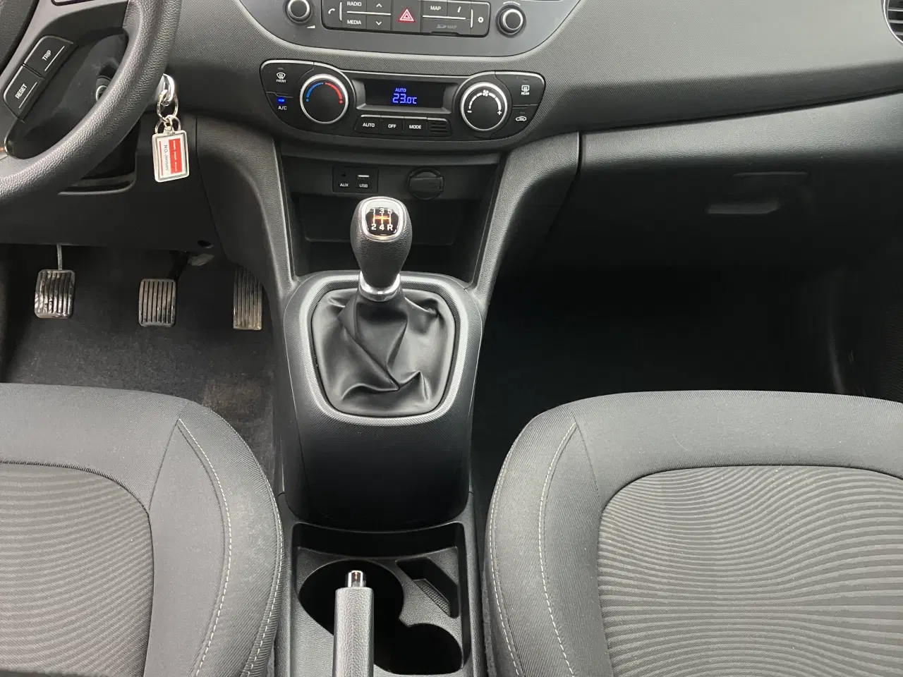 Billede 8 - Hyundai i10 Touch, km81000, årg. 2017