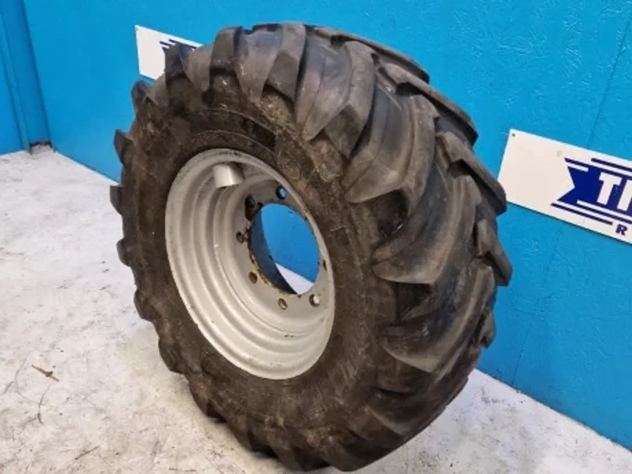 Billede 3 - 18" 340/80R18