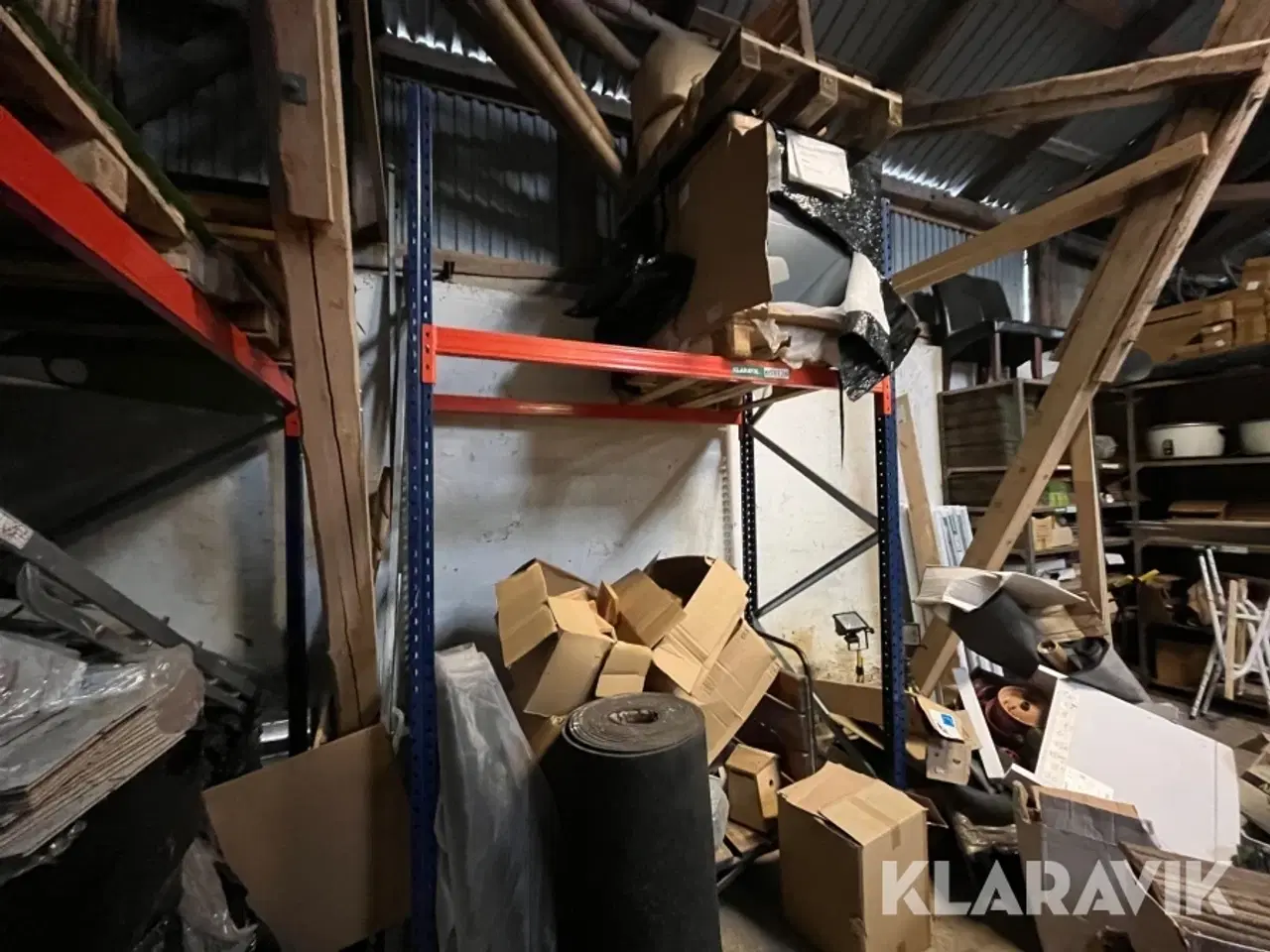 Billede 2 - Reol system med blandet tilbehør.