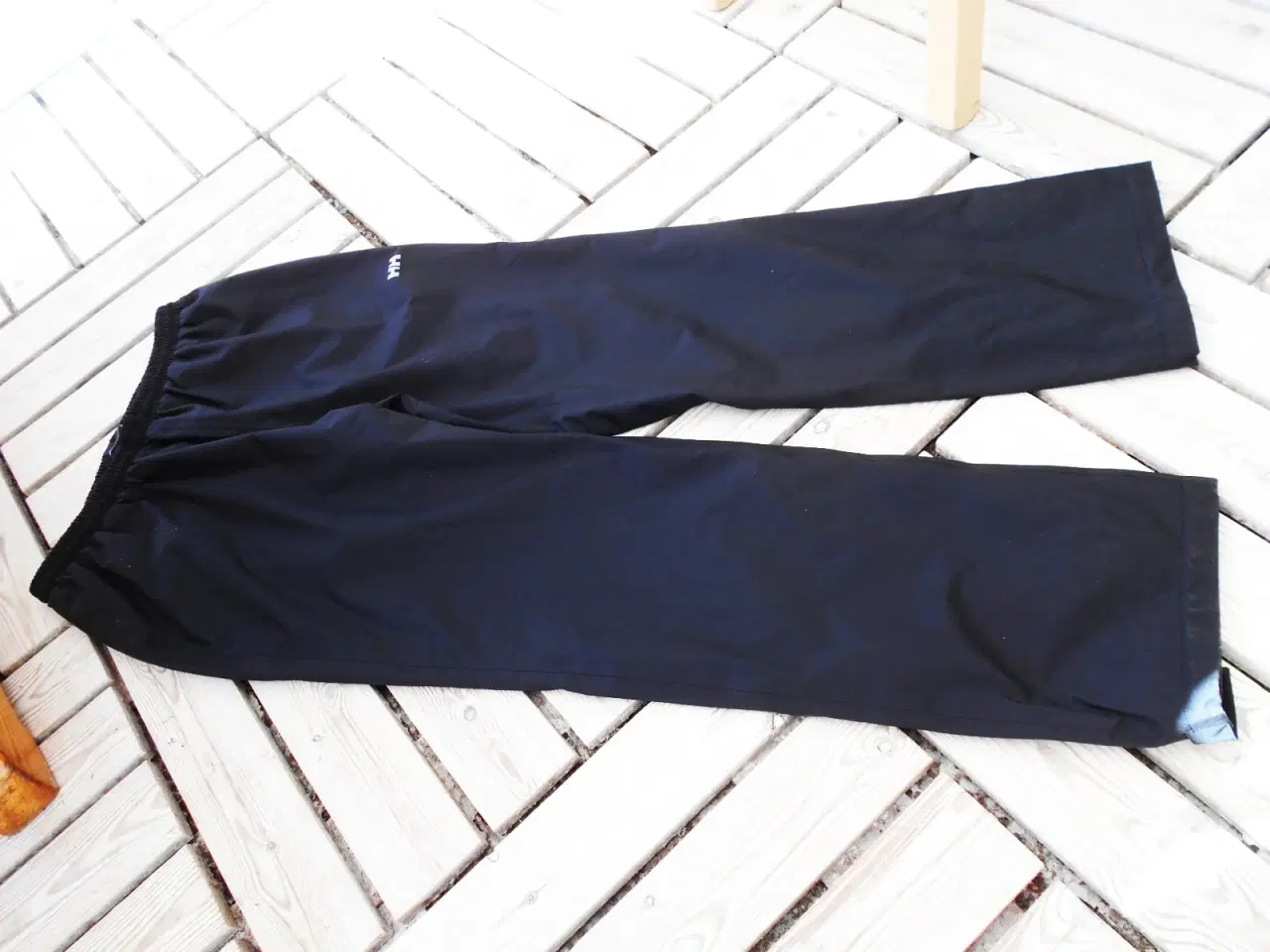 Billede 6 - NY Helly Hansen sorte regnbukser str L