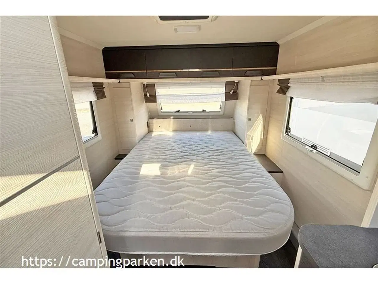 Billede 9 - 2022 - Caravelair Artica 490   Super fin campingvogn med mover, cykelstativ, aircondition og fortelt