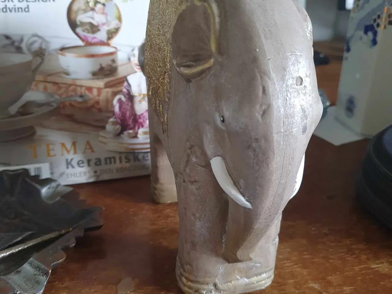 Billede 2 - metal"let" af figur af elefant