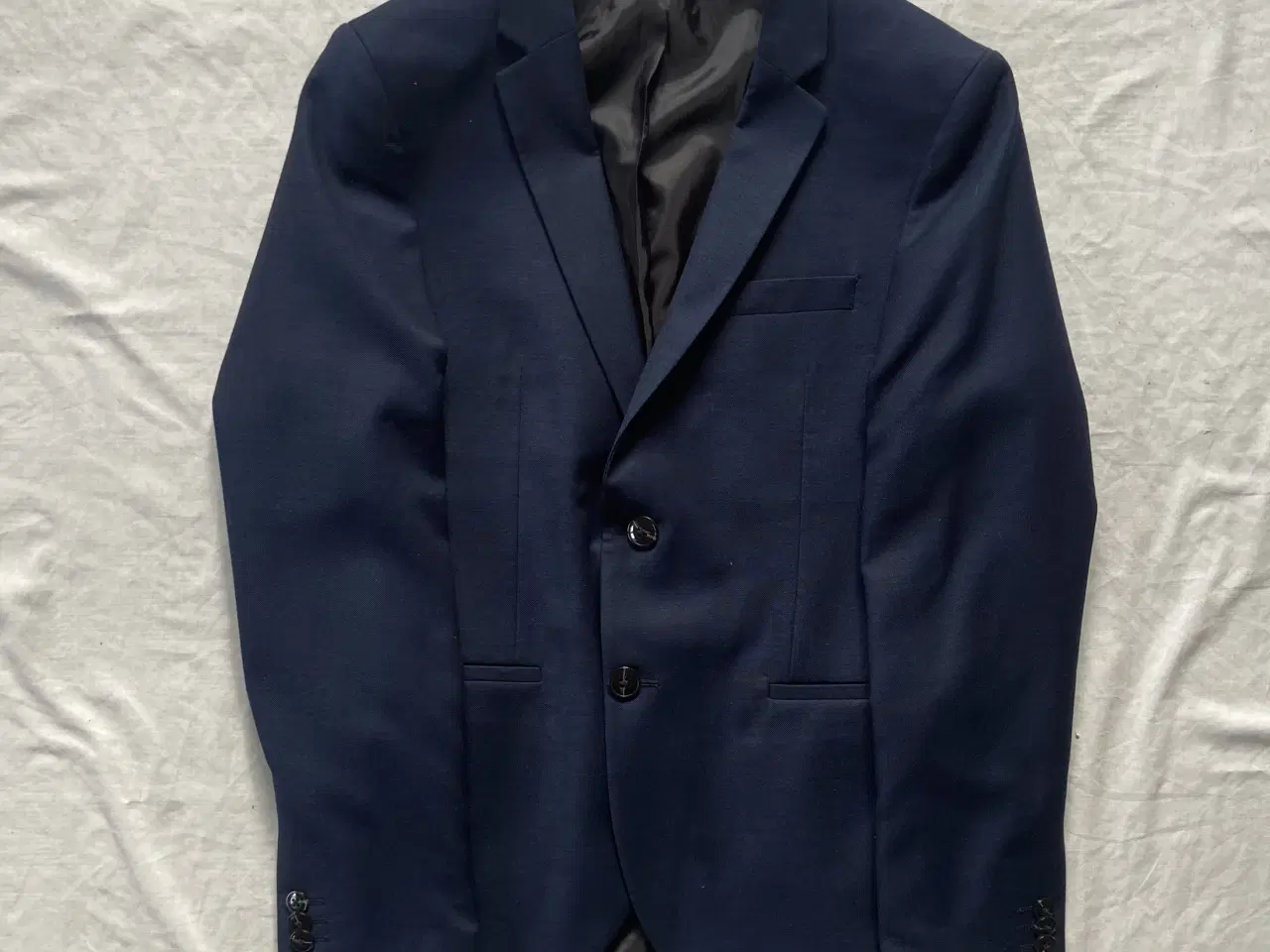 Billede 2 - Jakkesæt til konfirmanden str. 164