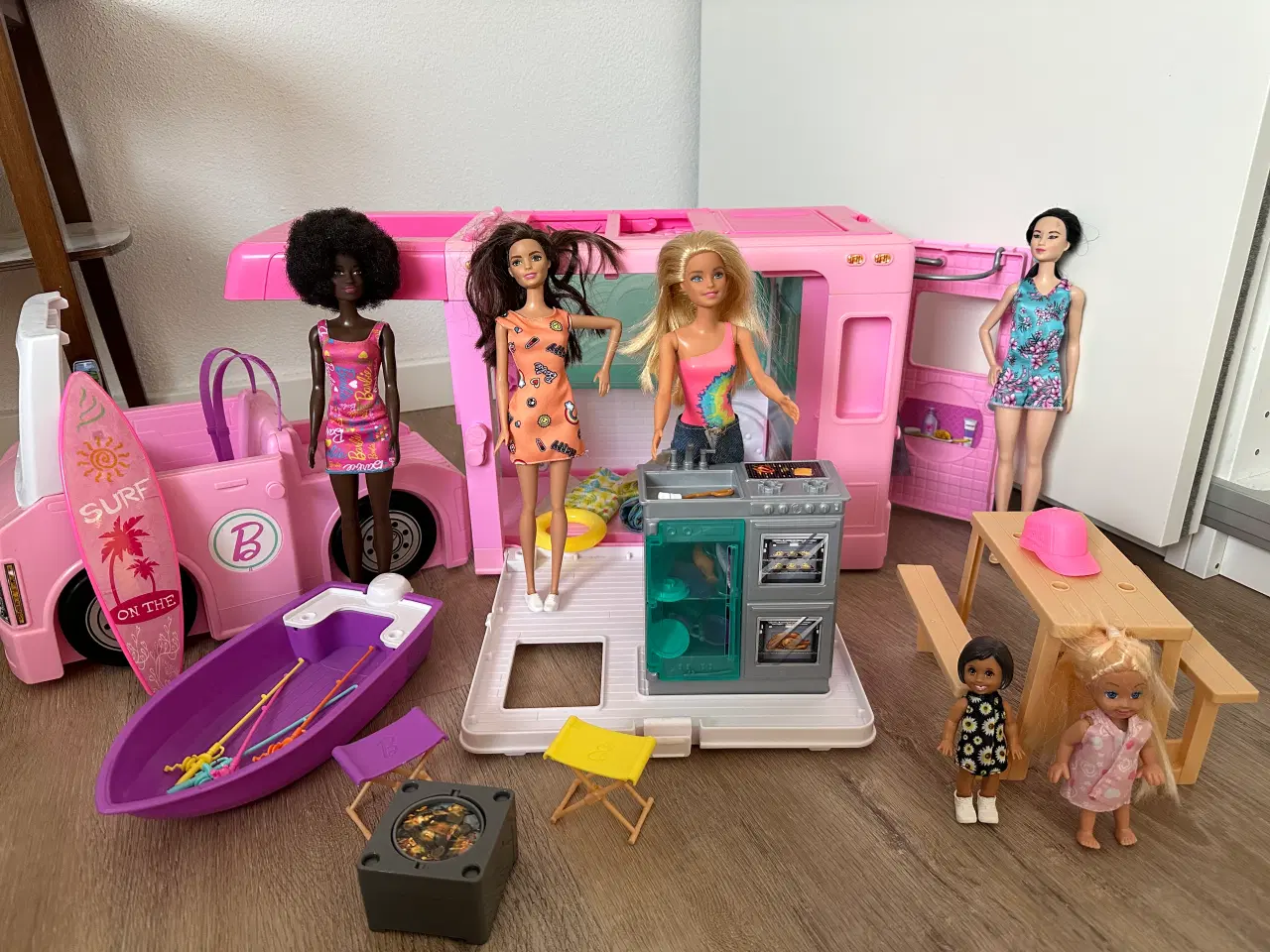 Billede 1 - Barbie Autocamper m. tilbehør