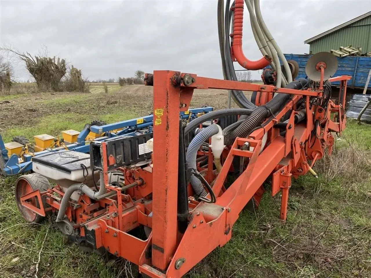 Billede 3 - Kuhn Planter 2 8 rækket. Velholdt maskine