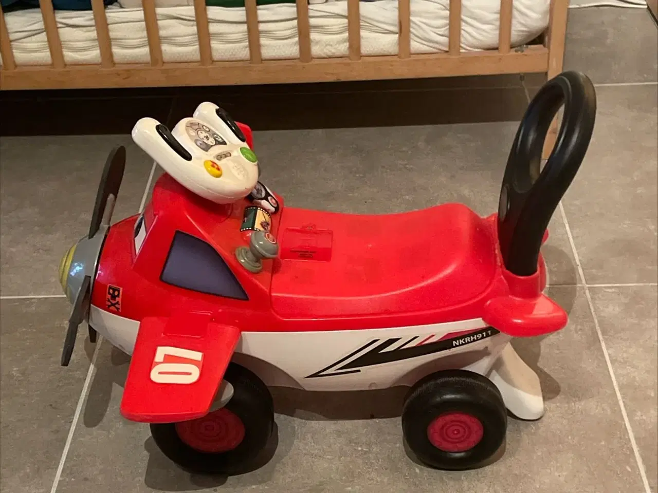 Billede 1 - gåvogn flyver