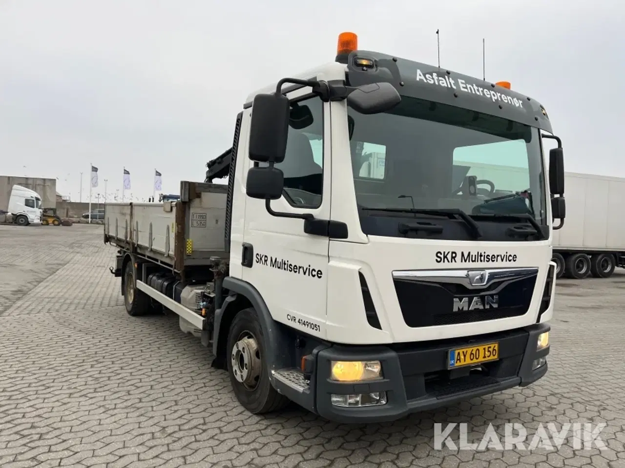 Billede 2 - Lastbil MAN TGL 12.220 med kran og lad