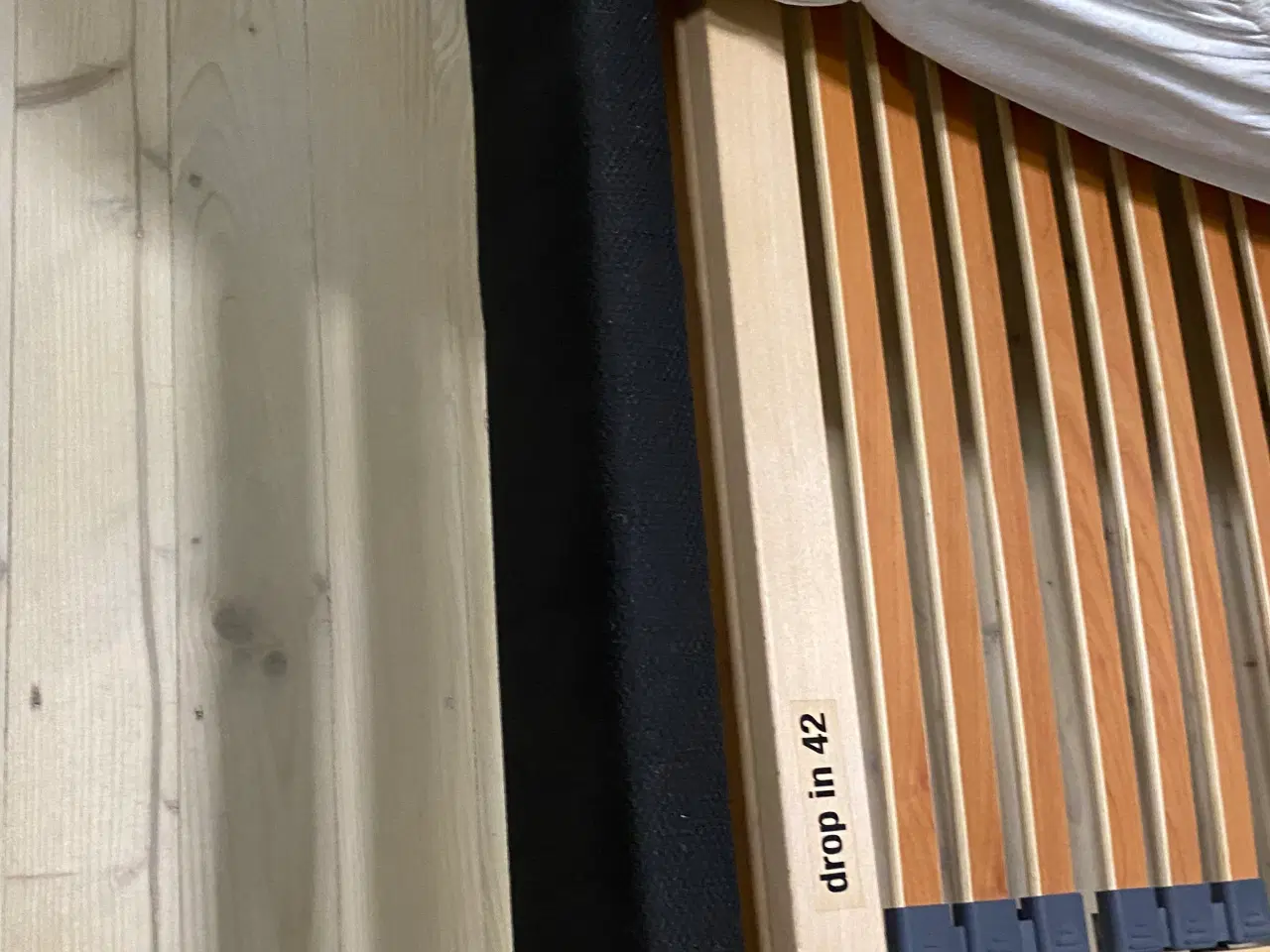 Billede 1 - Sengeramme med lamelbund 