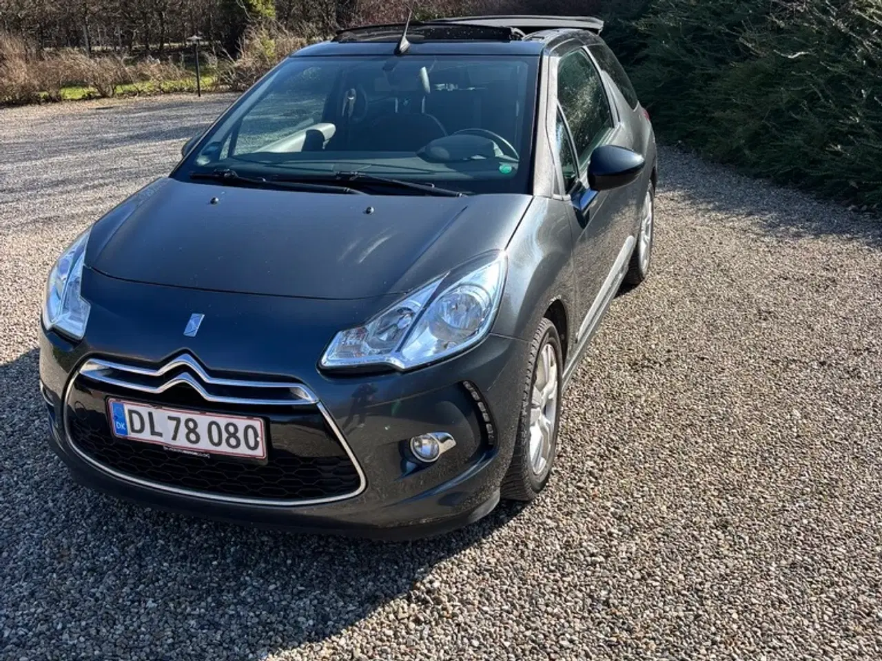 Billede 1 - Citroën DS3 med lidt skavanker - sælges billigt