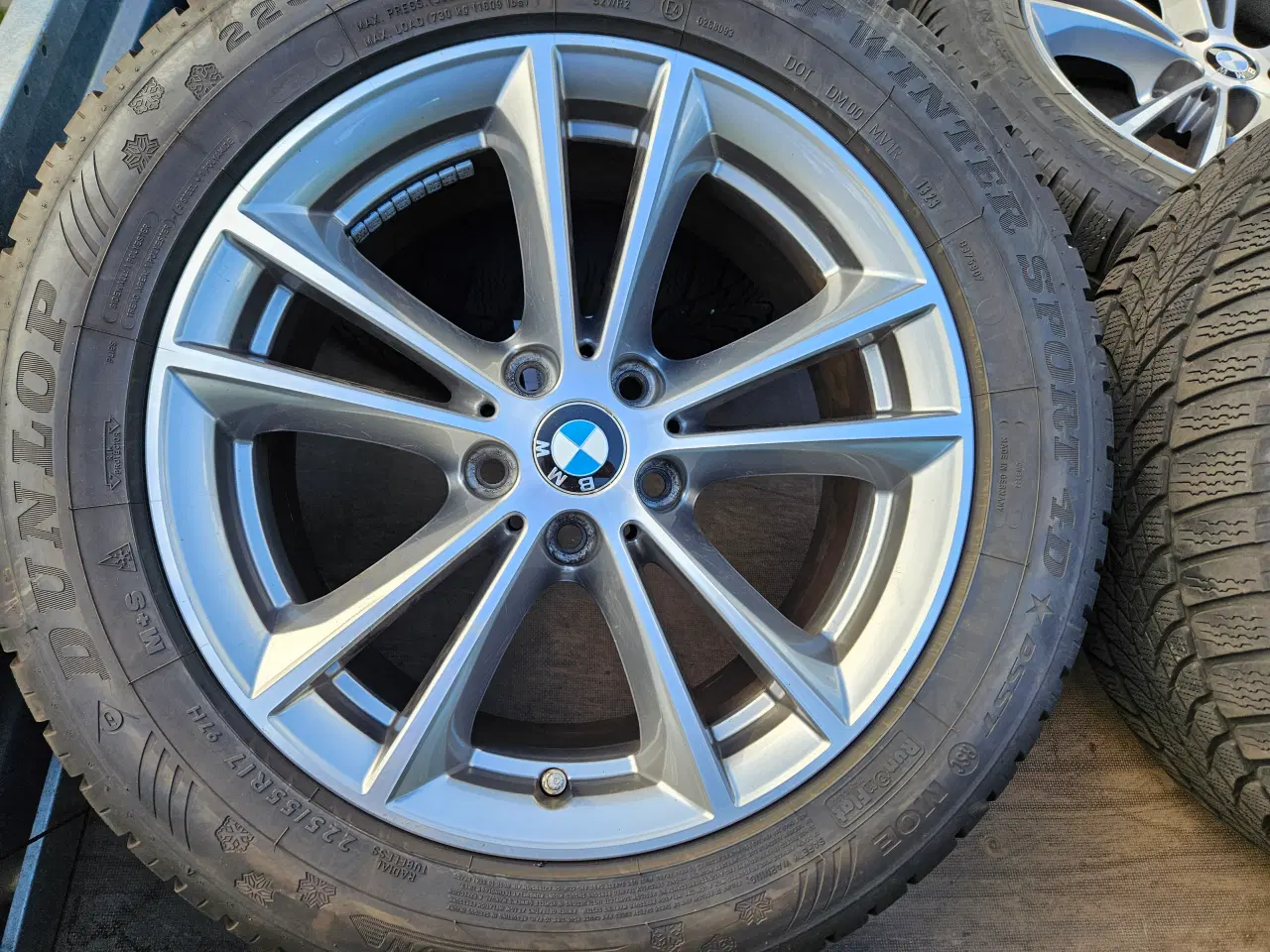 Billede 2 - Alufælge med vinterdæk. Org. BMW