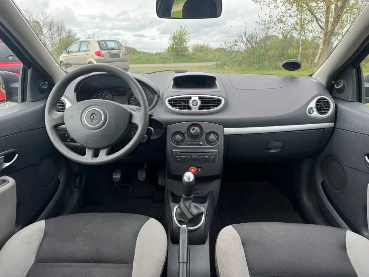 Billede 14 - Renault Clio III 1,2 16V Authentique