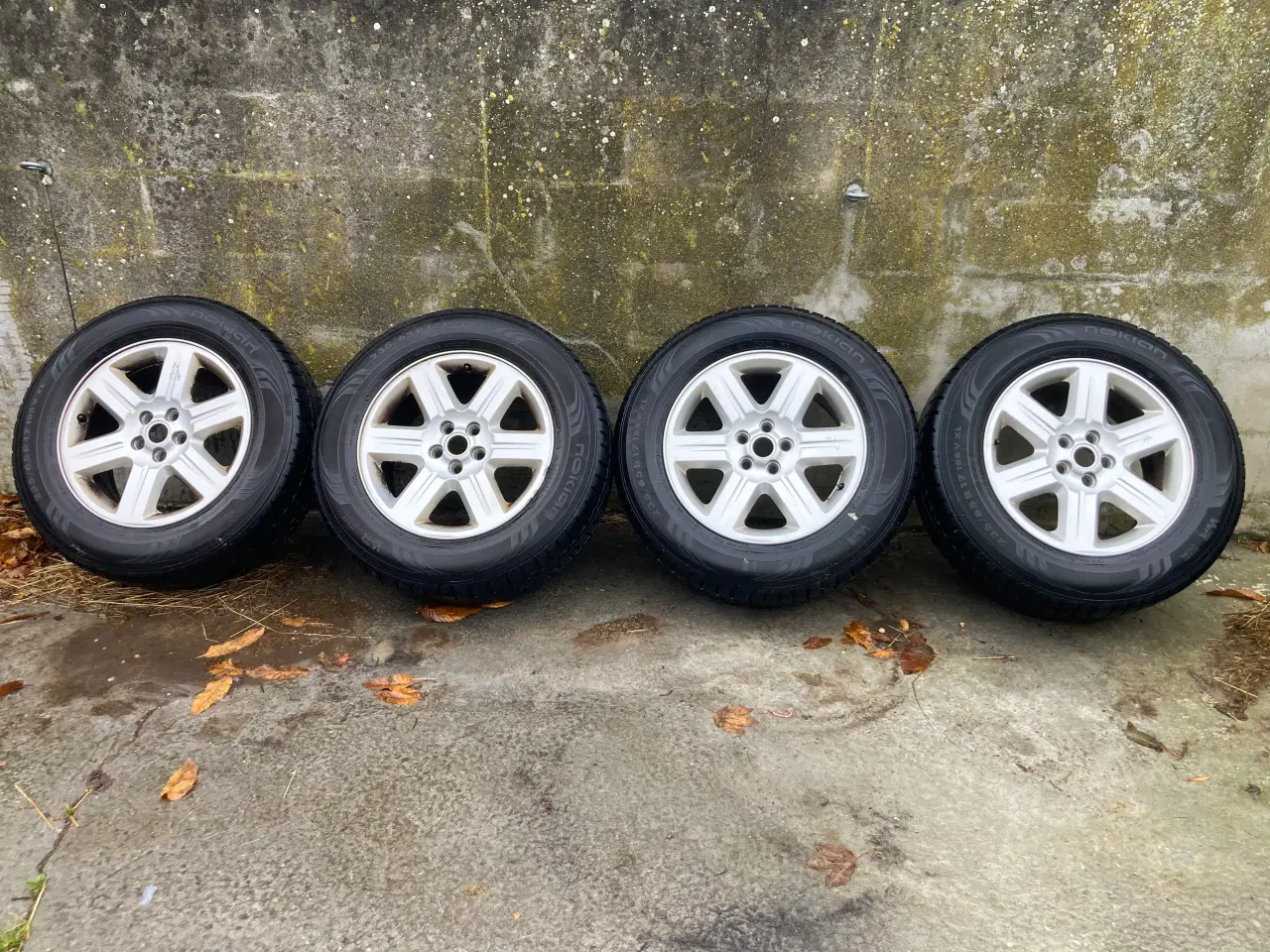 Billede 2 - 4 dæk på alufælge til land Rover. 