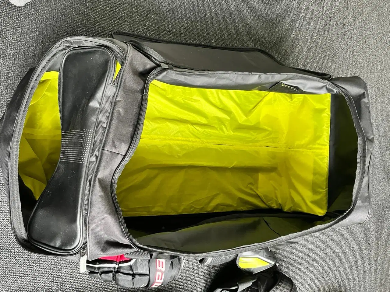 Billede 9 - Ishockeyudstyr - Komplet NYT top sæt til senior.