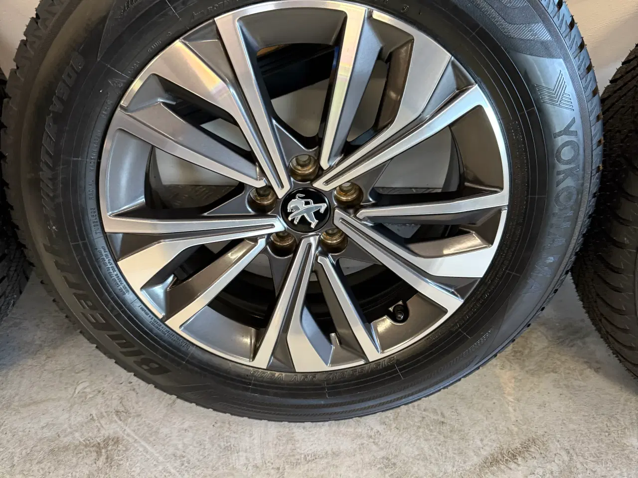 Billede 3 - 17”originale Peugeot fælge med nye vinterdæk