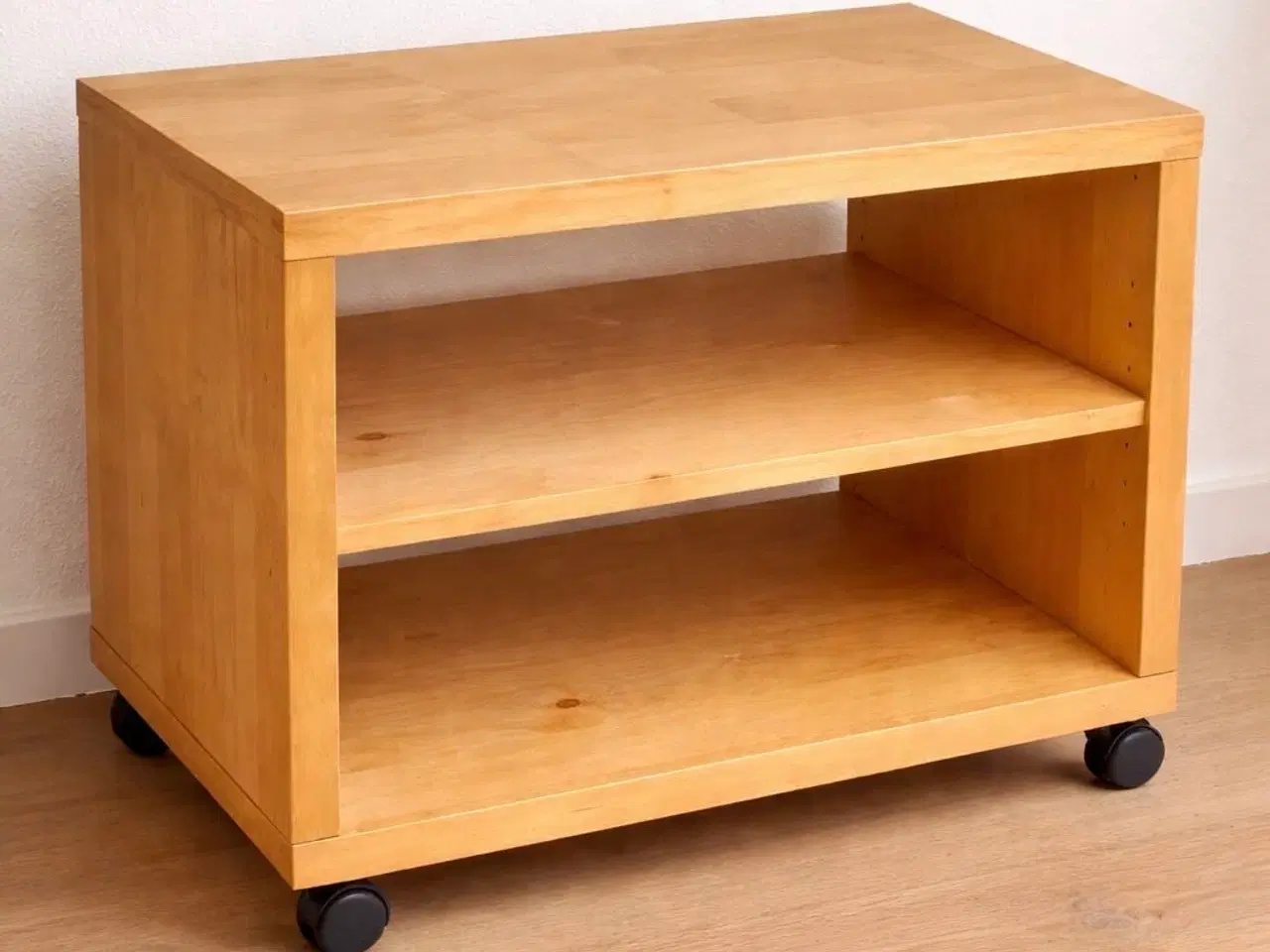 Billede 1 - Sofabord i træ