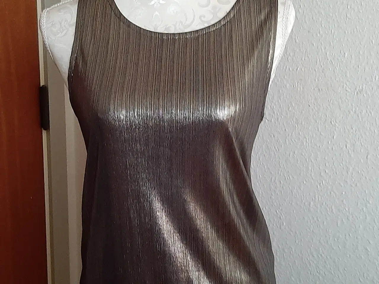 Billede 4 - Maxi fest-nederdele sæt, i gold og sort/str: 38-40