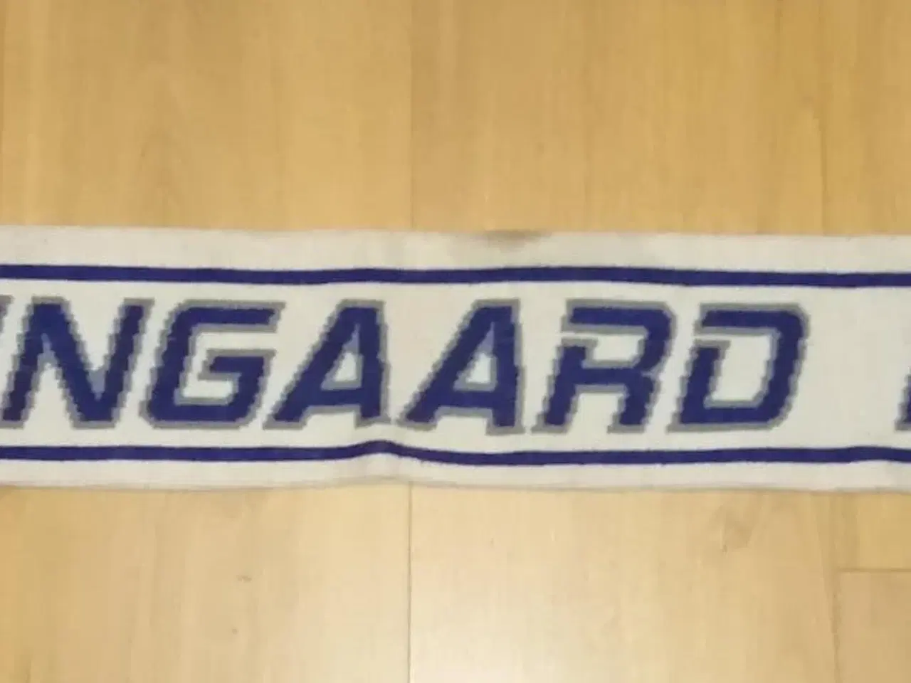 Billede 1 - F.C KØBENHAVN "VINGAARD" HALSTØRKLÆDE, SAMLEOBJEKT