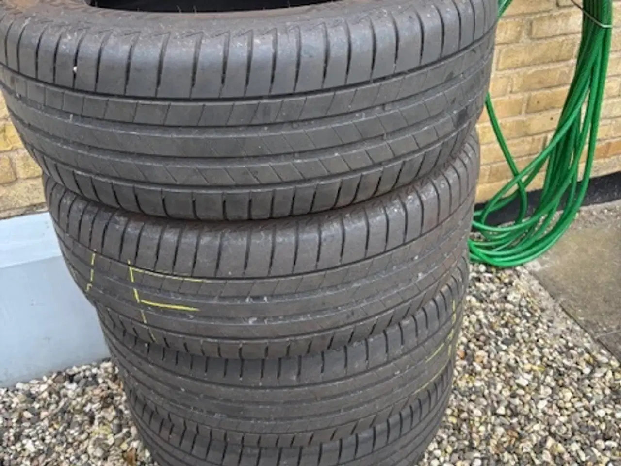Billede 4 - 4 stk BRIDGESTONE 225/60/R17 Sommerdæk