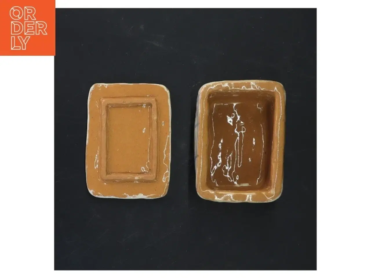 Billede 3 - Keramikbeholder med låg (str. 10x7x7 cm)