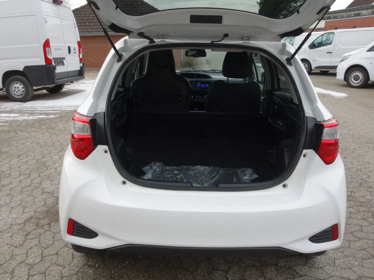 Billede 18 - Toyota Yaris 1,5 Hybrid H2 Exclusive e-CVT Van