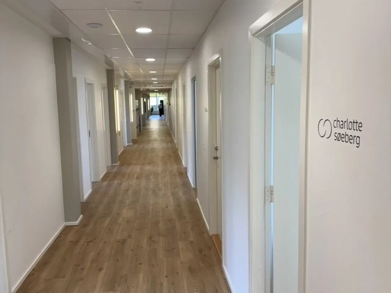 Billede 4 - Dejligt møbleret kontor/ klinik lokale i Holte - Flexibel deltidsleje
