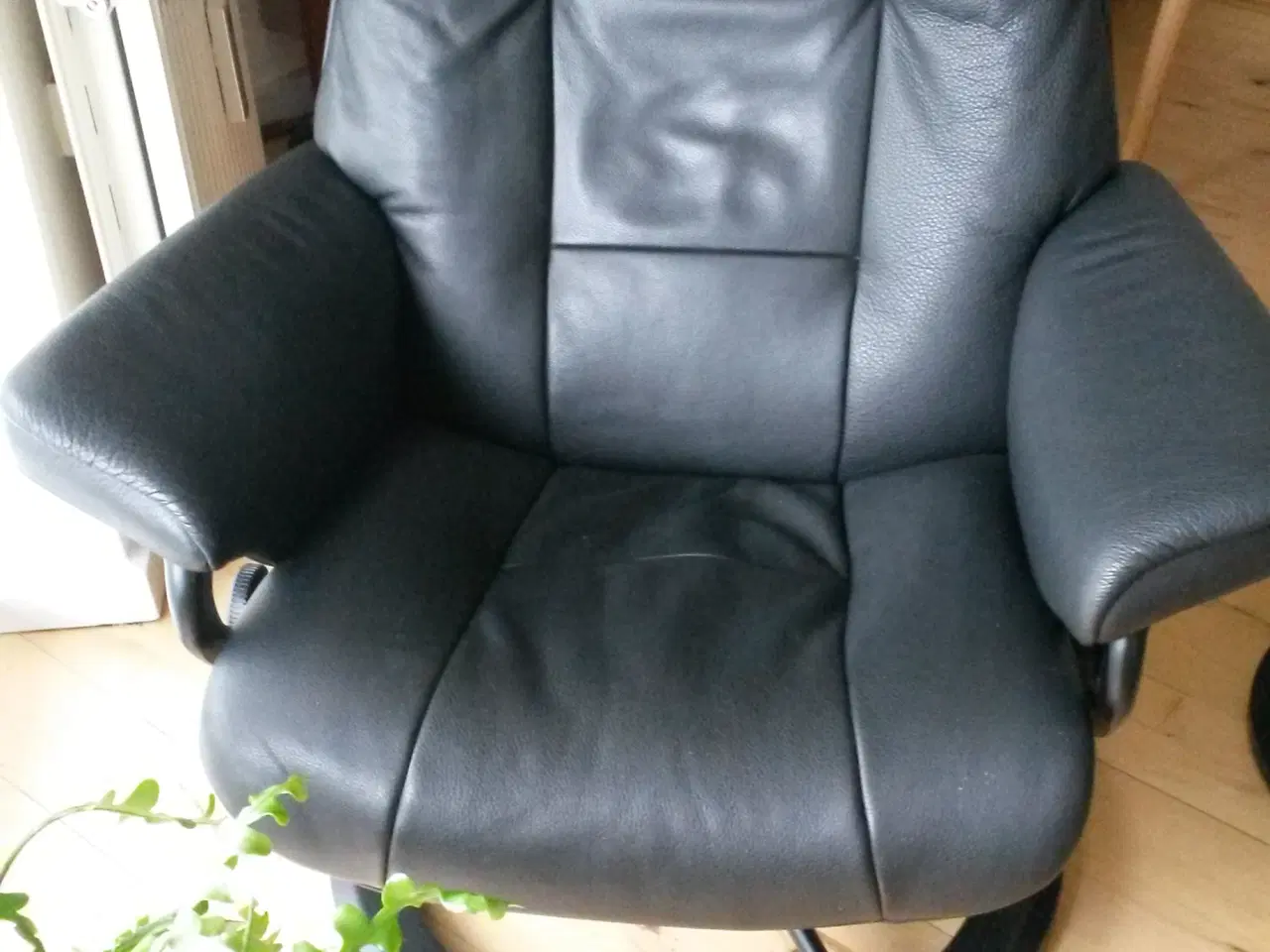 Billede 5 - stressless mayfair med skammel i str medium