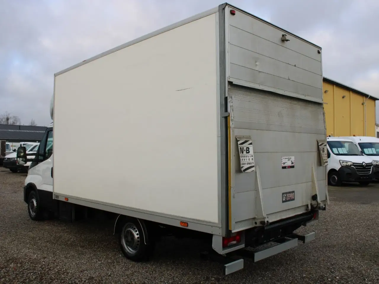 Billede 4 - Iveco Daily 2,3 35S14 Alukasse m/lift AG8